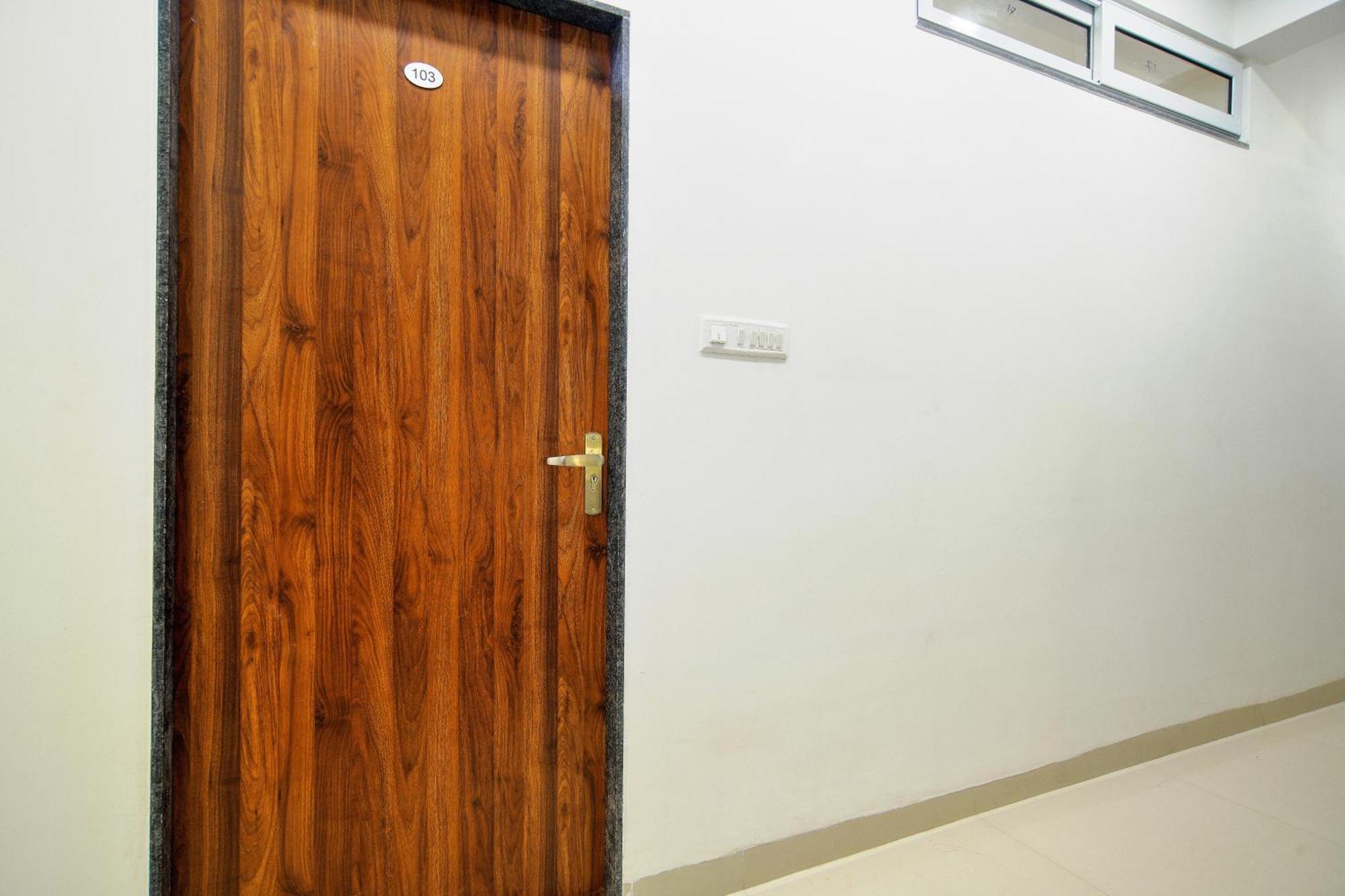 Aceotel Inn Flamingo Индор Екстериор снимка