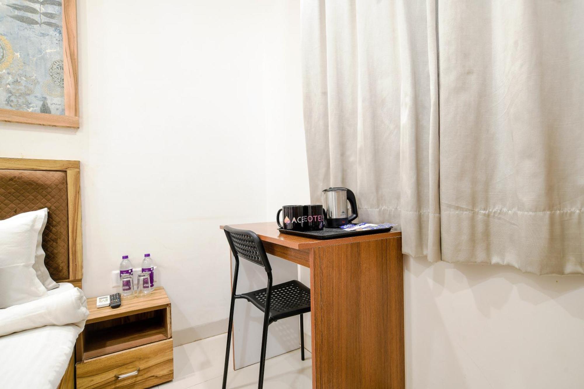 Aceotel Inn Flamingo Индор Екстериор снимка